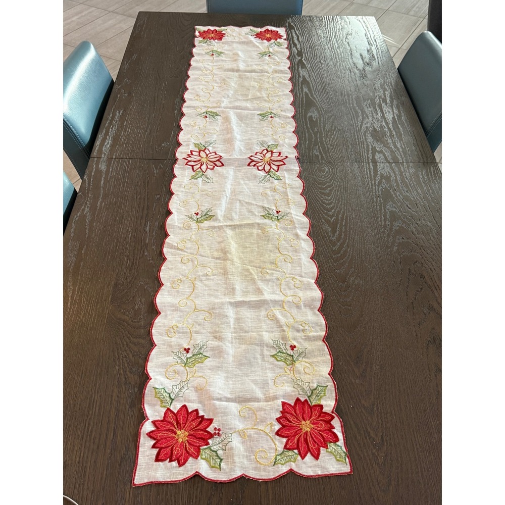 Vintage Ivory Embroidered Poinsettia Christmas Table Runner Red Scalloped Edge